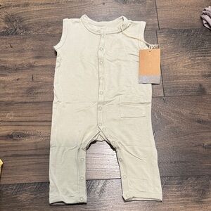 NWT Kyte BABY Sleeveless Snap Romper - Aloe